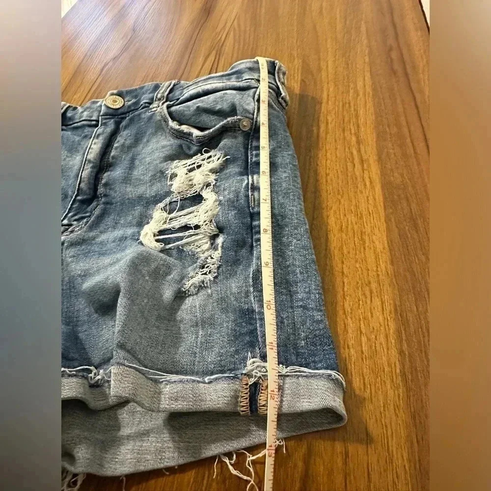 AMERICAN EAGLE Women’s Distressed Stretchy Curvy Hi-Rise Shortie Shorts Size 8 - Picture 8 of 14